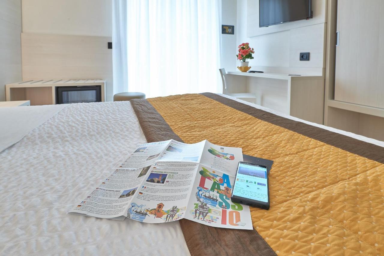 Hotel Adler Аласио Екстериор снимка